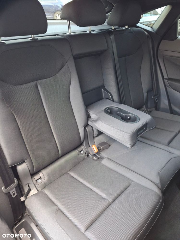 Audi Q3 Sportback - 16