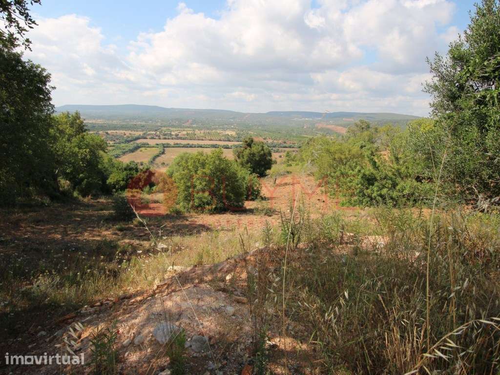 Terreno Urbano com Projeto Aprovado em Paderne, Albufeira