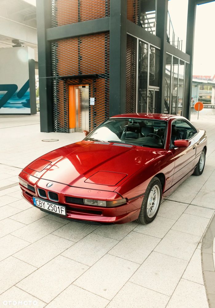 BMW Seria 8 - 12