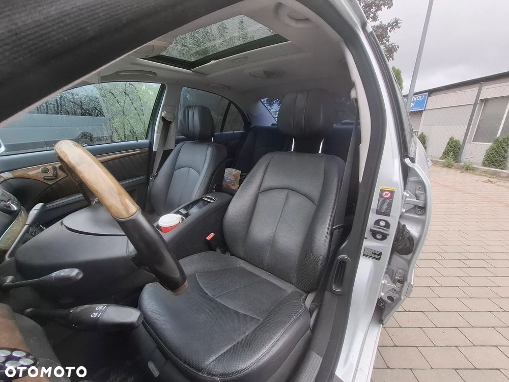 Mercedes-Benz Klasa E 500 7G-TRONIC Avantgarde - 14
