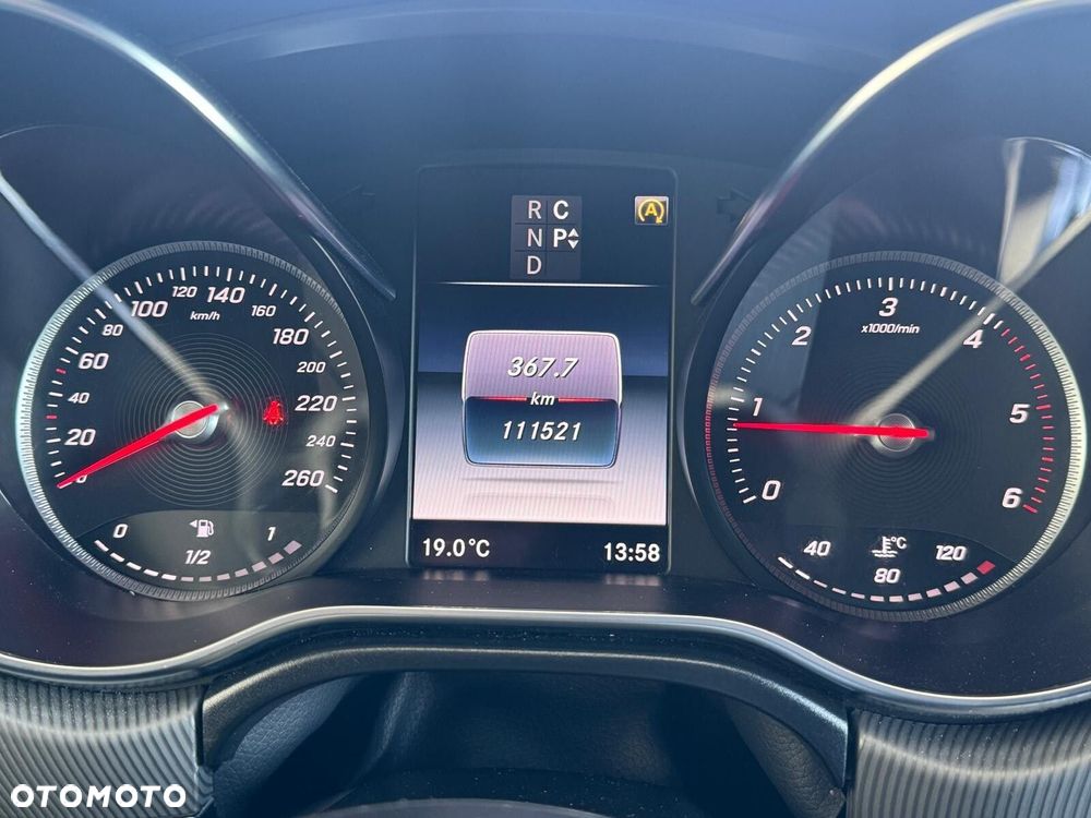 Mercedes-Benz Klasa V - 27