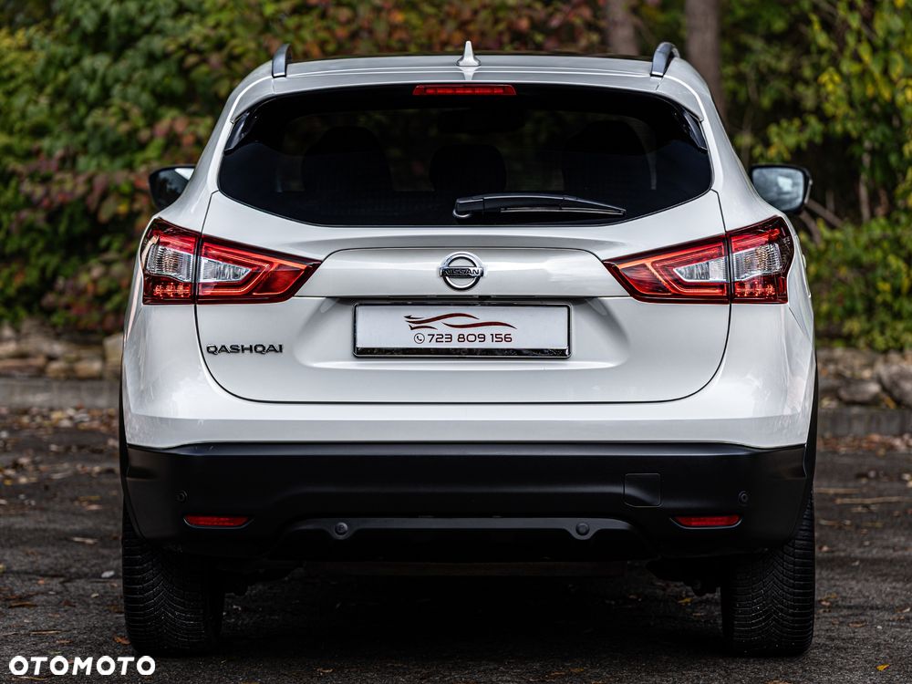 Nissan Qashqai 1.6 dCi TEKNA - 18