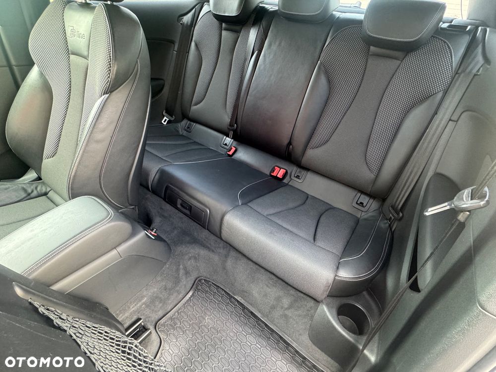 Audi A3 3-drzwiowe 1.8 TFSI S tronic S line Sportpaket - 13