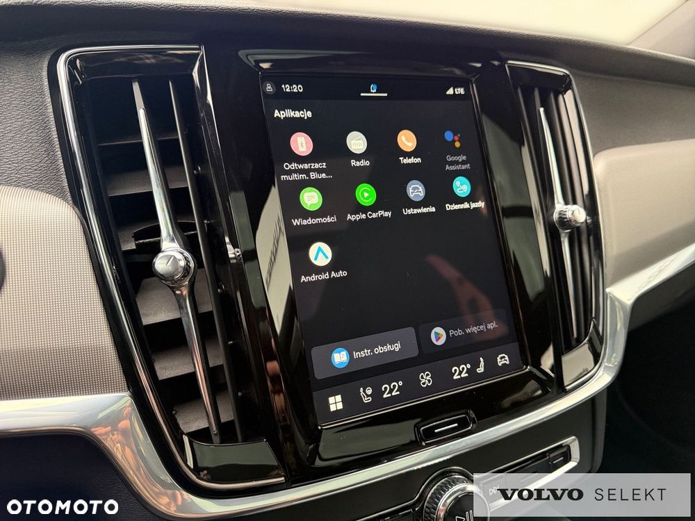 Volvo V90 Cross Country - 19