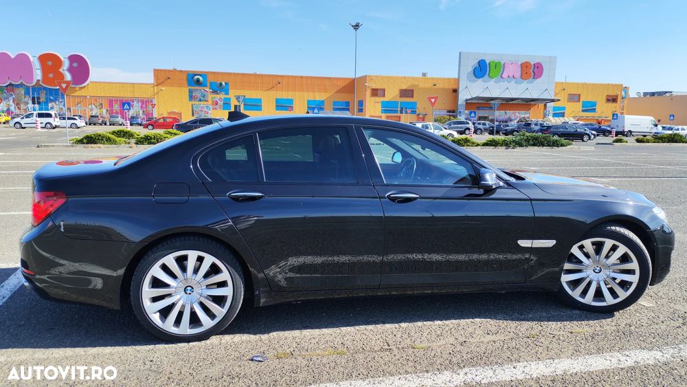 BMW Seria 7 - 8