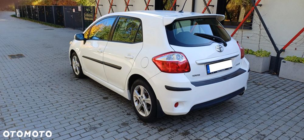 Toyota Auris - 16