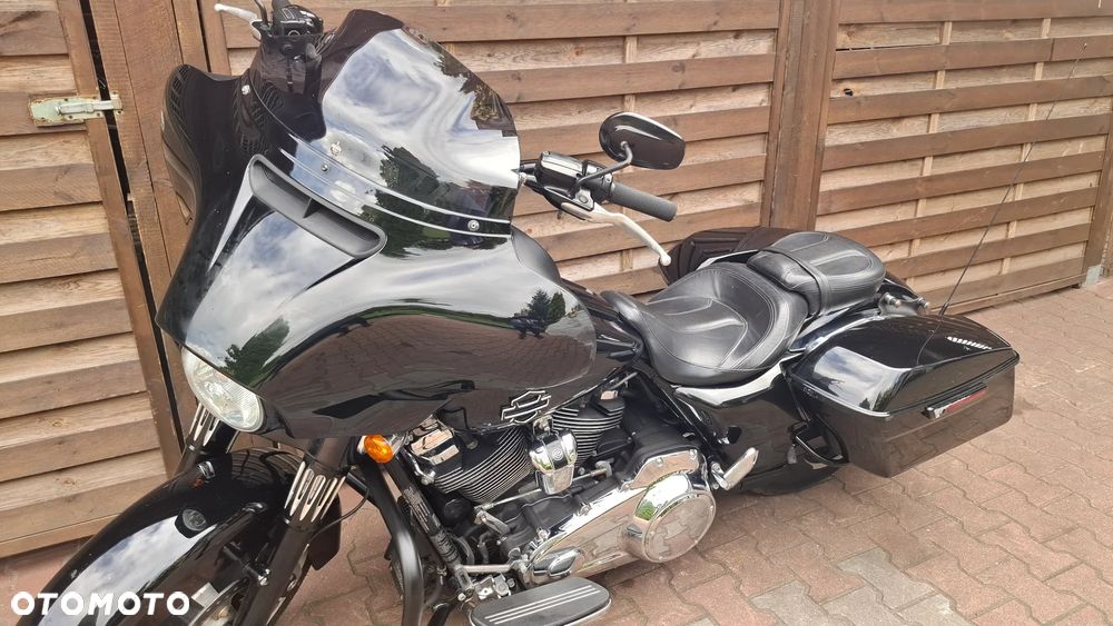 Harley-Davidson Touring Street Glide - 10