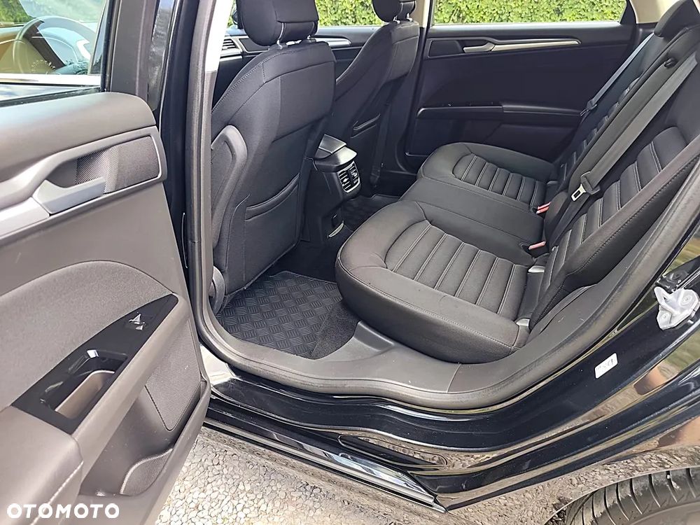 Ford Mondeo - 18