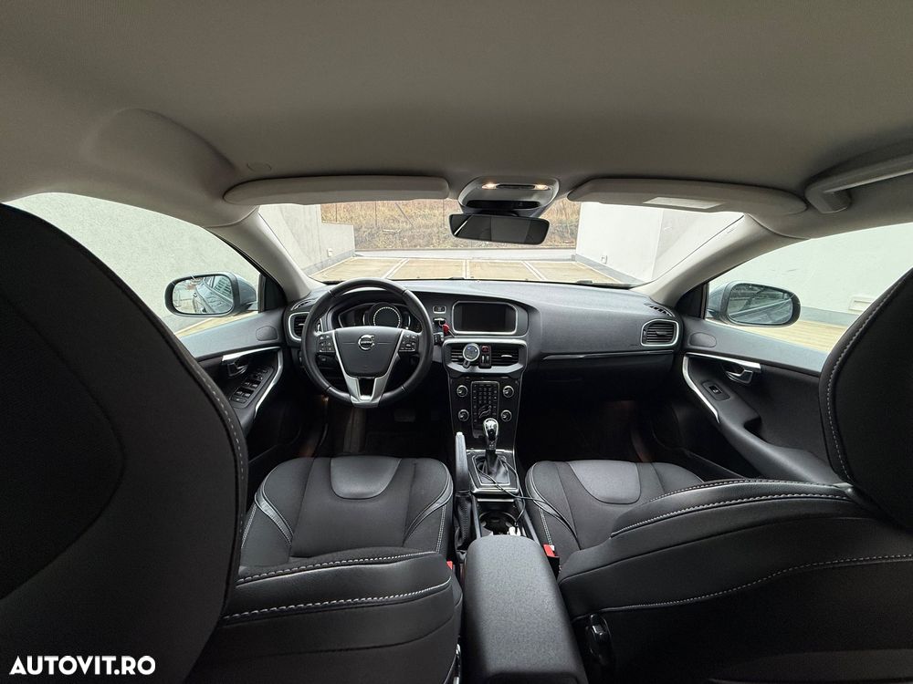 Volvo V40 T3 Geartronic - 9