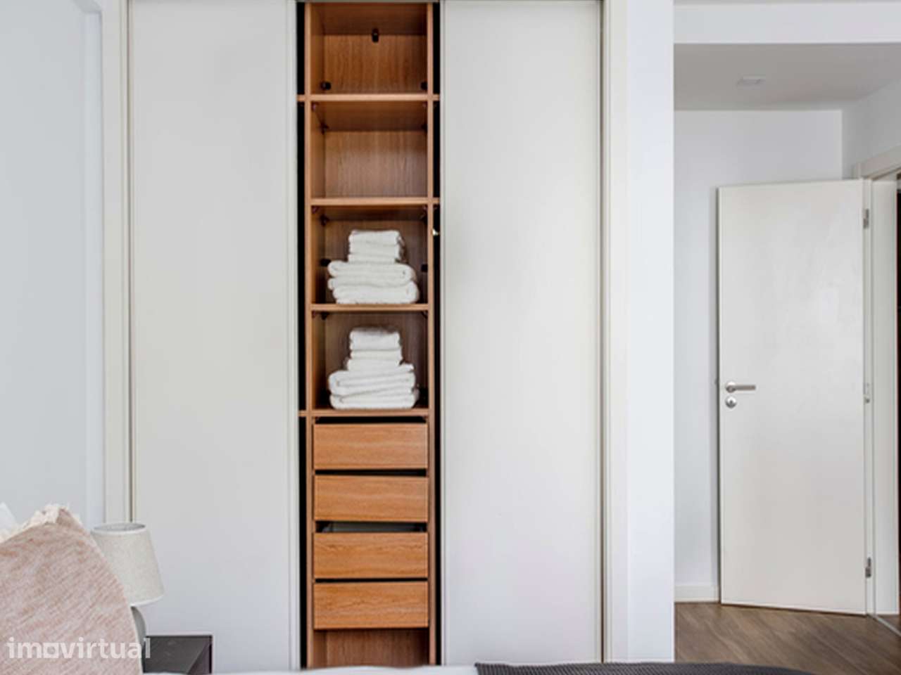 Apartamento T2 com varanda e ar condicionado - Grande imagem: 4/21