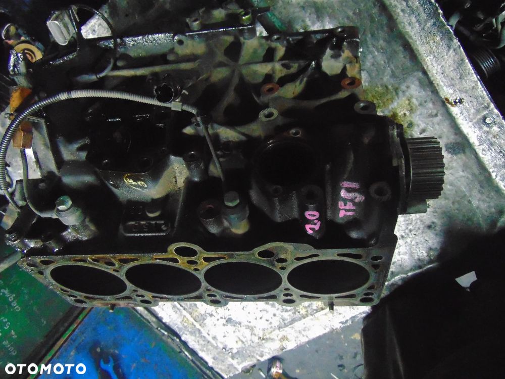 Blok silnika VW Golf 5 2,0 tfsi - 10
