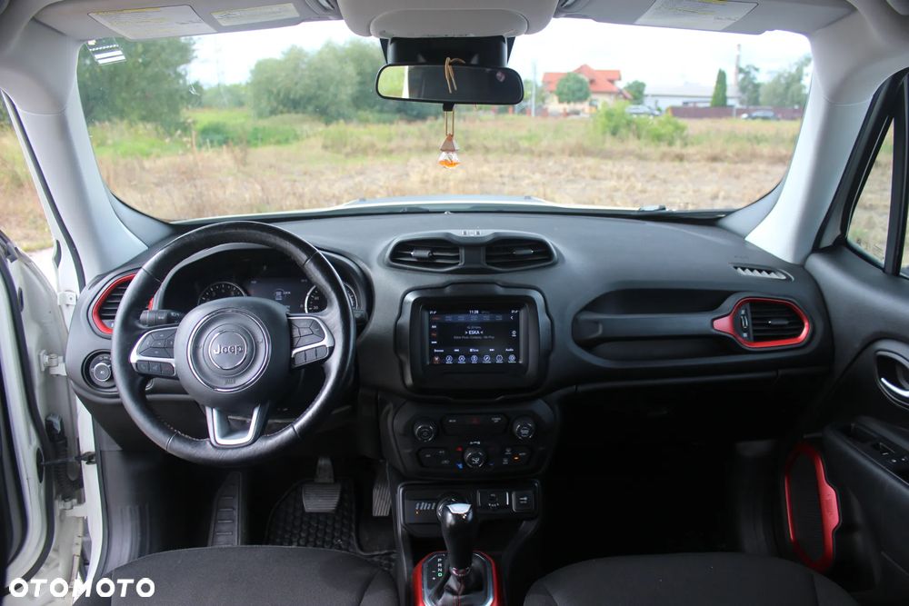 Jeep Renegade - 30