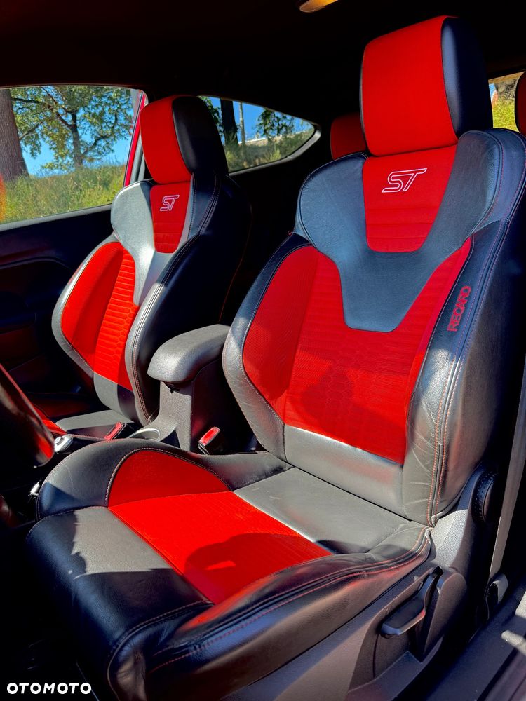 Ford Fiesta ST - 8