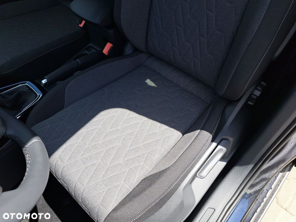 Volkswagen T-Cross - 13