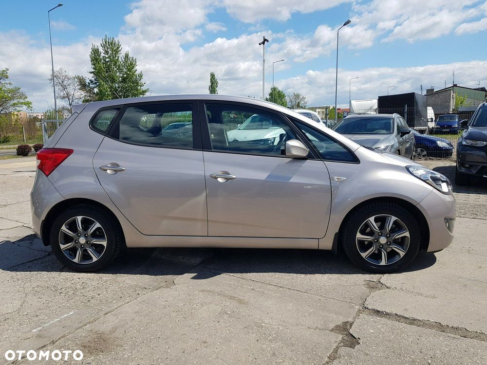 Hyundai ix20 1.6 Comfort - 4