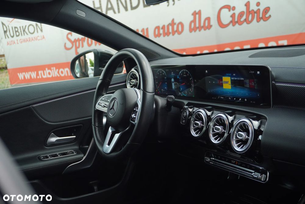 Mercedes-Benz CLA 180 7G-DCT Edition Progressive Line - 29