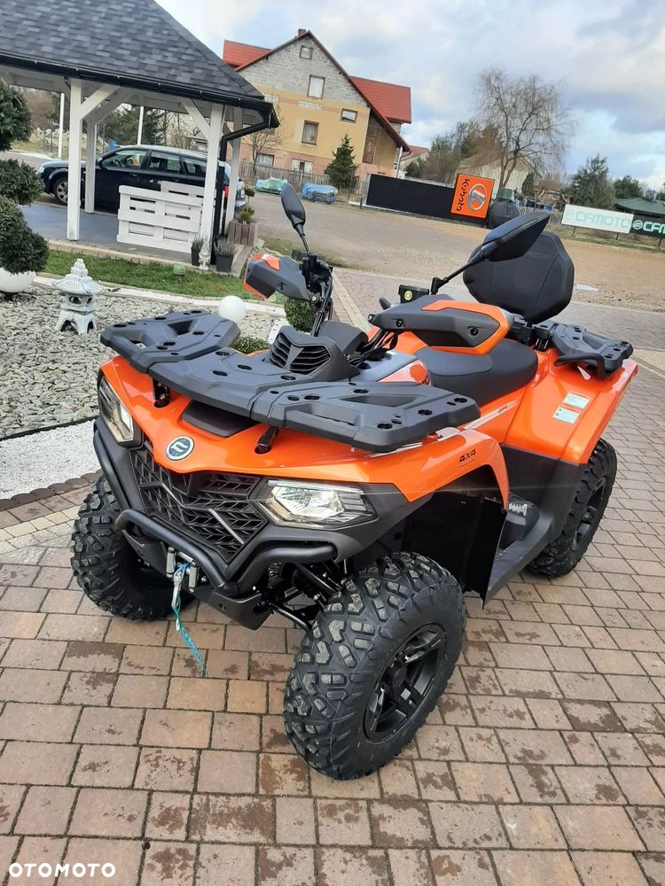 CFMoto CForce - 18