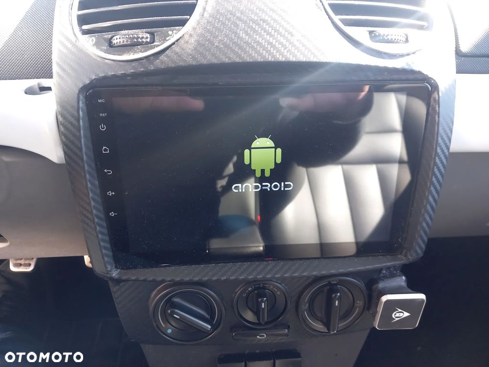 Volkswagen New Beetle 1.6 Coastal - 24