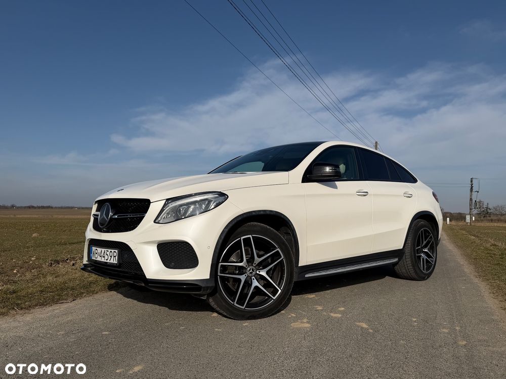 Mercedes-Benz GLE - 22