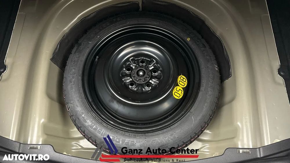 Toyota Camry Executive - 16