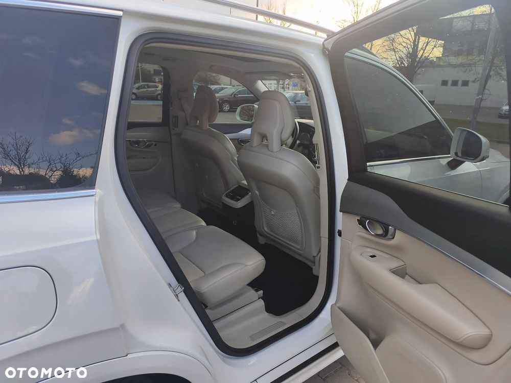 Volvo XC 90 T5 AWD Geartronic Momentum - 12