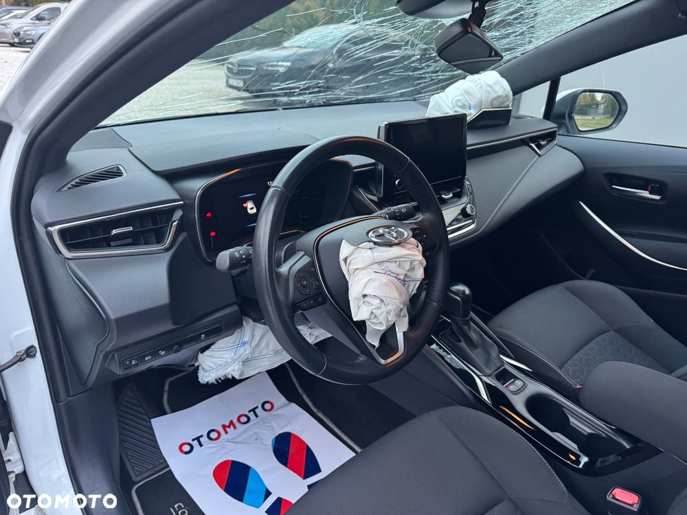 Toyota Corolla 1.8 Hybrid Comfort - 13