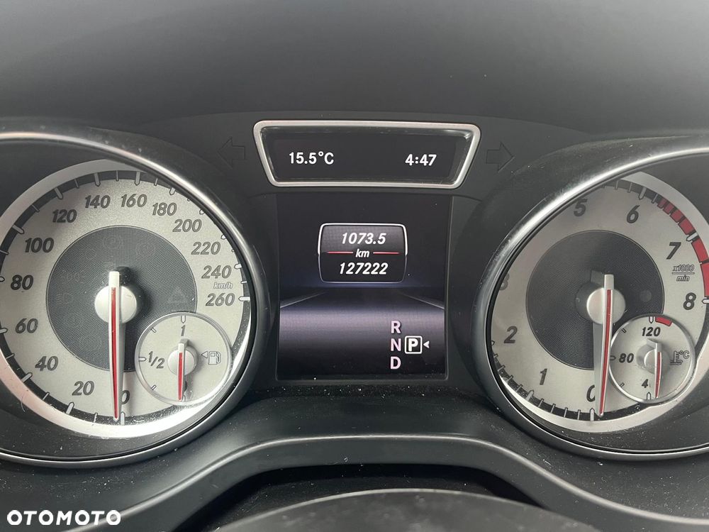 Mercedes-Benz CLA 250 4Matic 7G-DCT AMG Line - 28