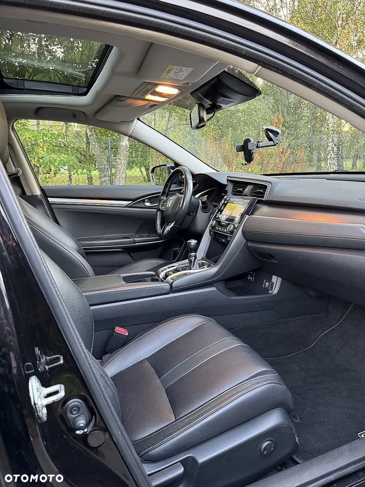 Honda Civic 1.5 T Executive - 25