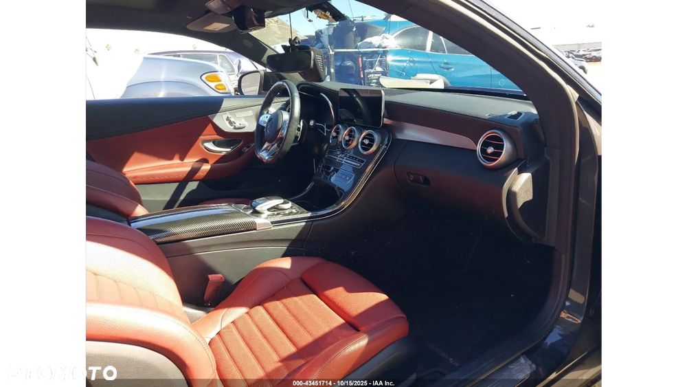 Mercedes-Benz Klasa C AMG 43 4Matic 9G-TRONIC - 13