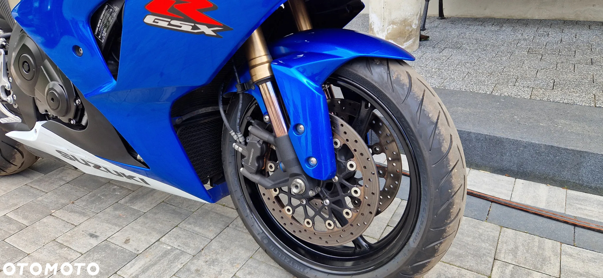 Suzuki GSX-R - 4