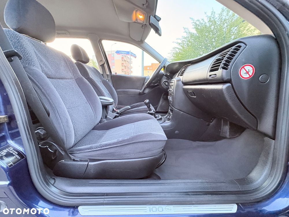 Opel Vectra 1.8 CD - 21