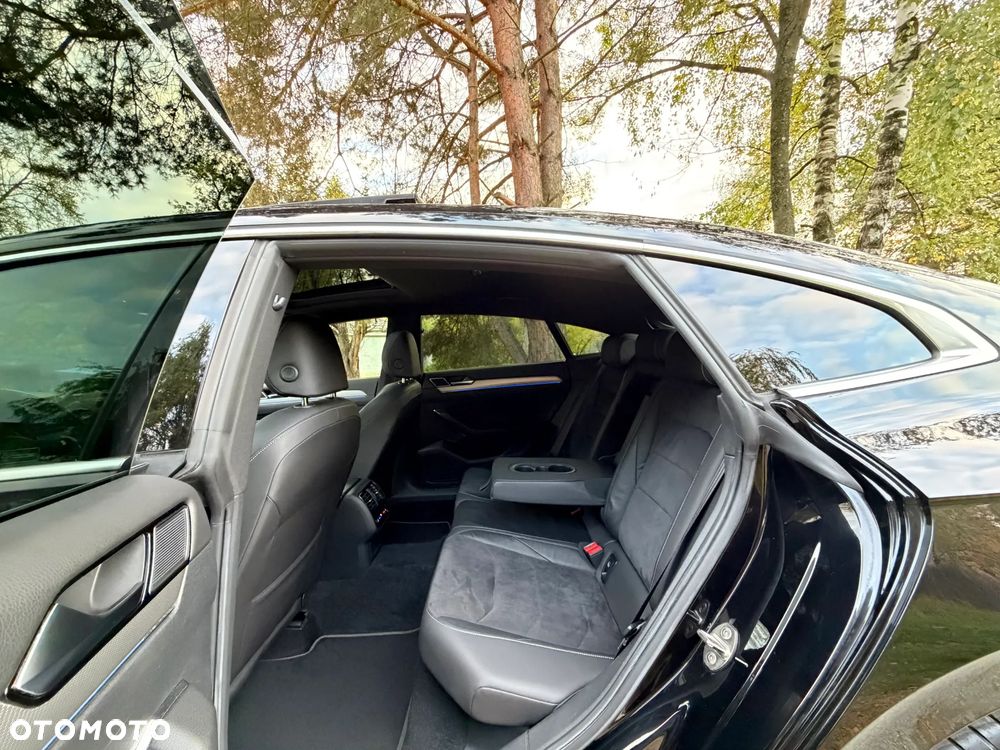 Volkswagen Arteon 2.0 TSI R-Line DSG - 25