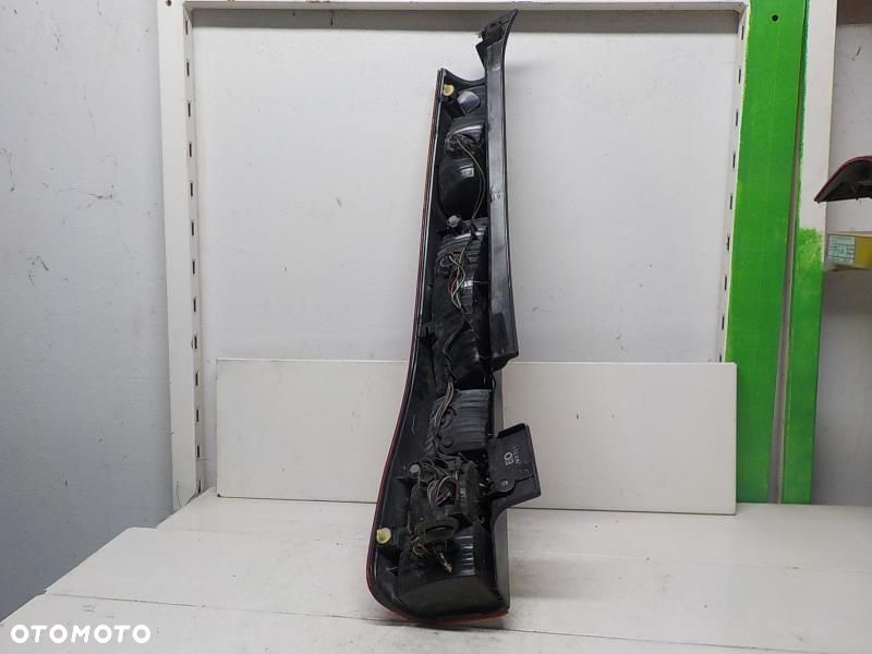 HONDA CR-V II LAMPA PRAWA TYŁ TYLNA UK - 3