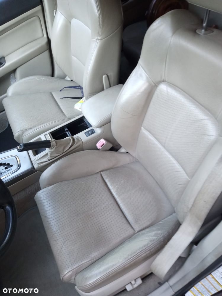 Subaru Legacy Kombi 3.0 H6 - 3