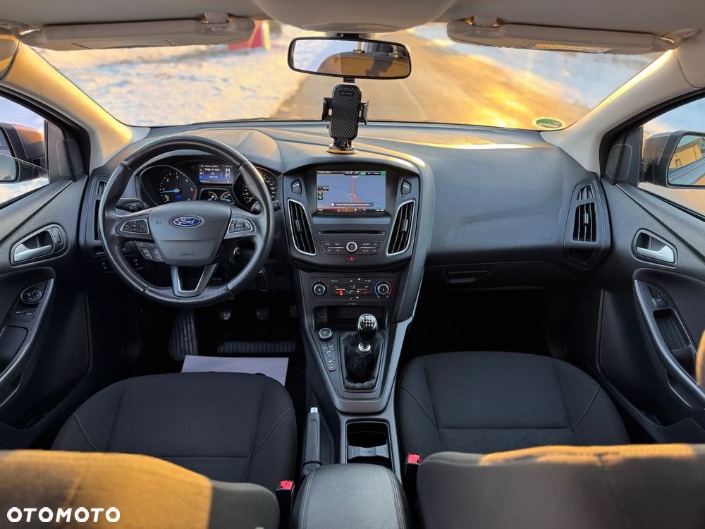 Ford Focus SW 1.6 TDCi Edition - 33