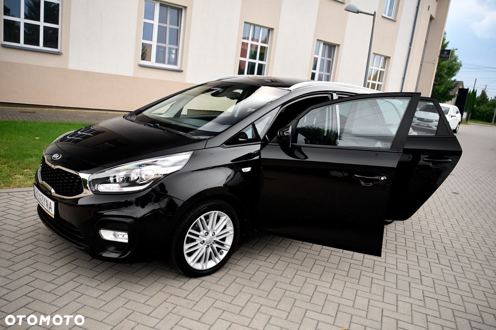 Kia Carens 1.6 GDI Dream-Team Edition - 24