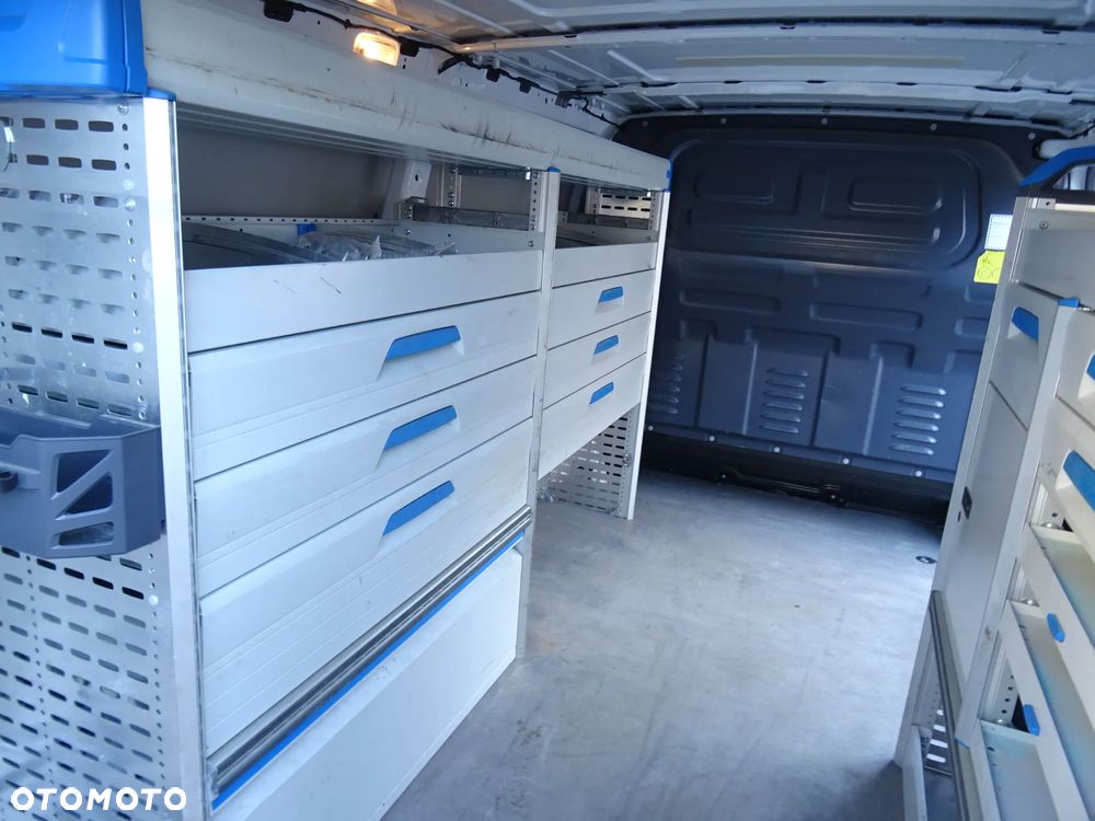 Mercedes-Benz Vito - 17