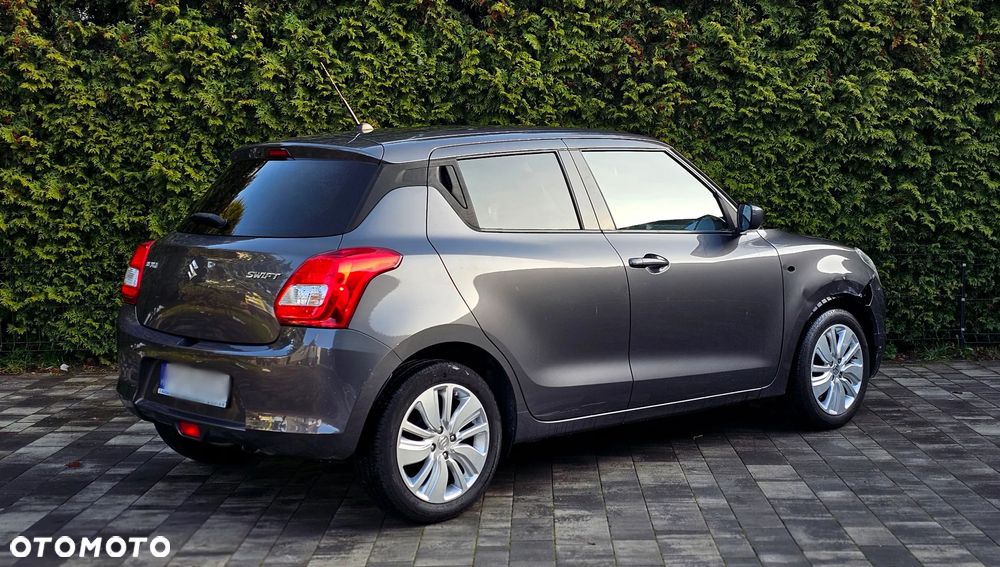 Suzuki Swift 1.2 Premium Plus - 1