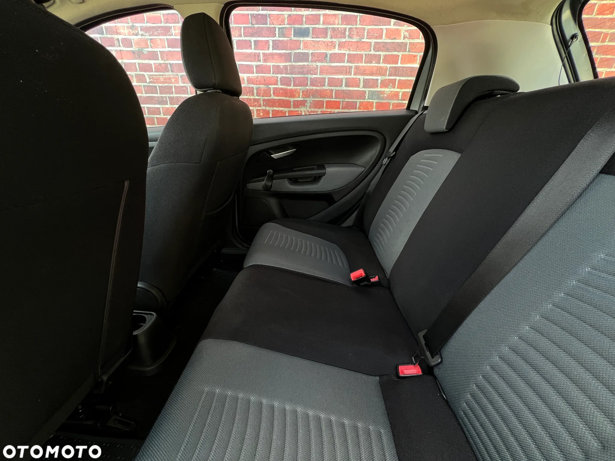 Fiat Grande Punto - 16