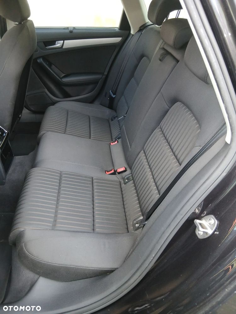 Audi A4 Avant - 9