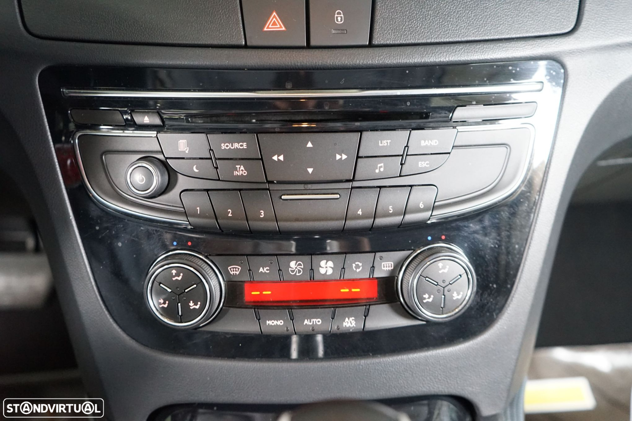 Peugeot 508 SW 1.6 e-HDi Allure CMP6 - 32