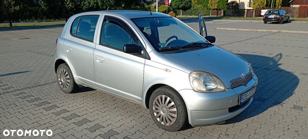 Toyota Yaris - 3