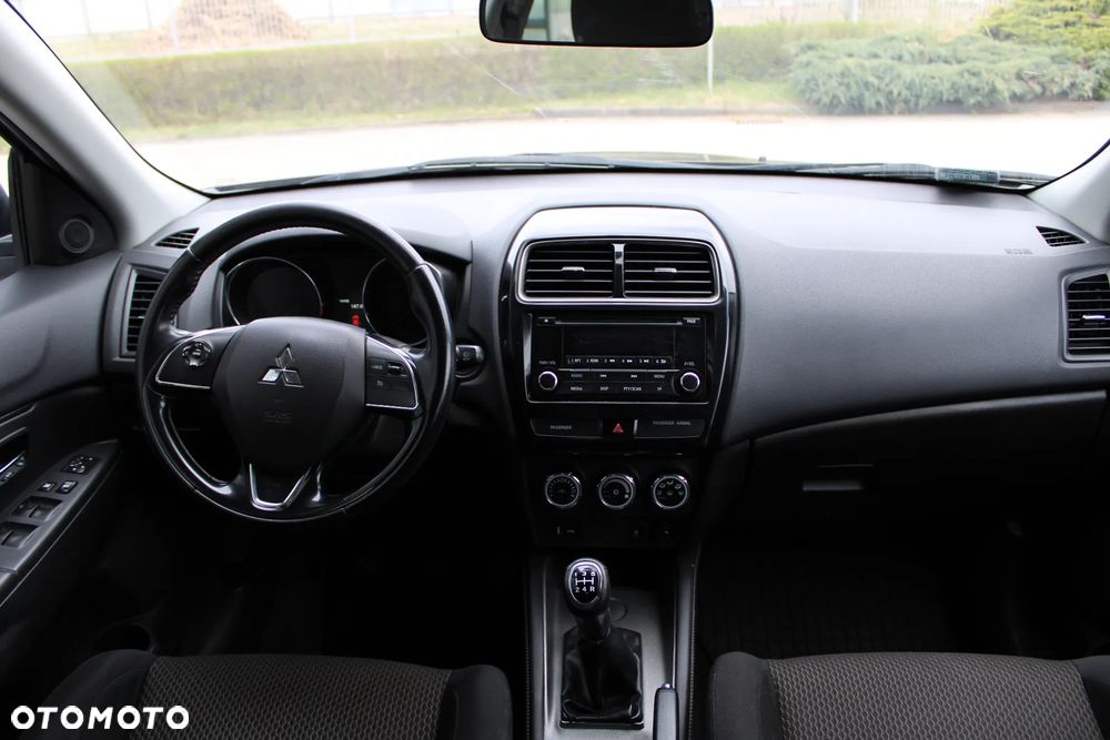 Mitsubishi ASX 1.6 Inform - 18