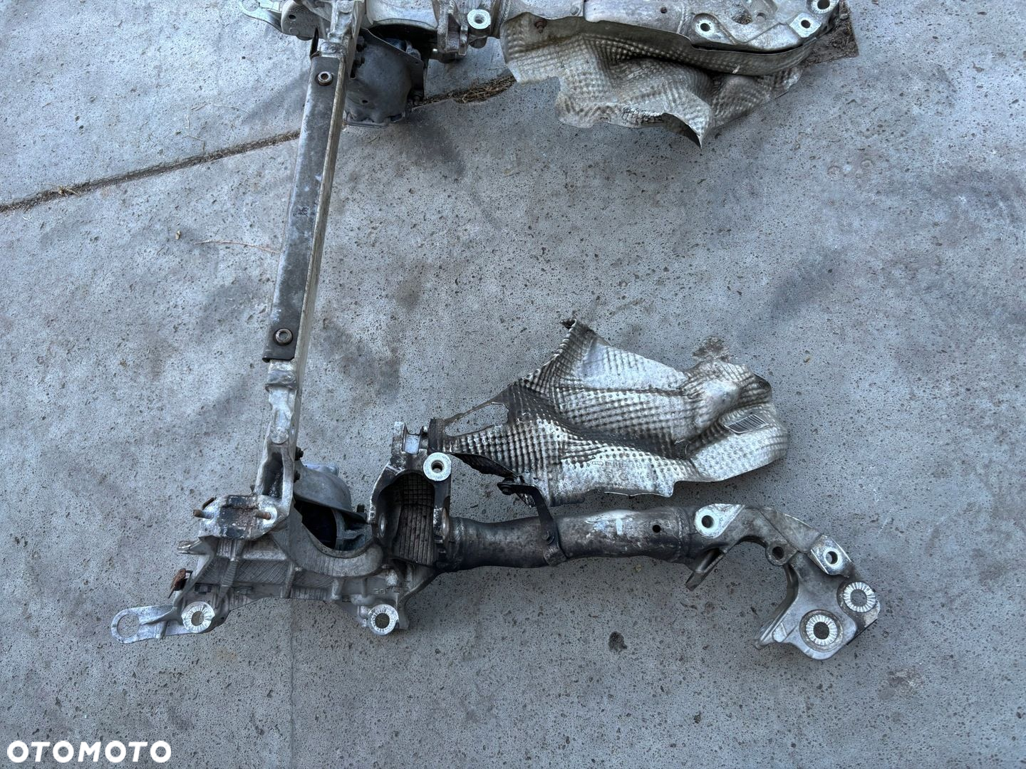 AUDI A5 8T LIFT QUATTRO WÓZEK SANKI KOŁYSKA TRAWERS BELKA POD SILNIK PRZÓD - 7