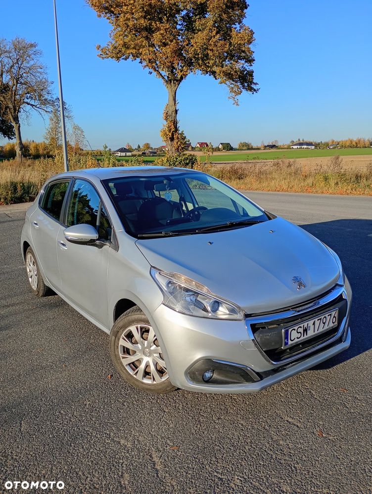 Peugeot 208 - 3