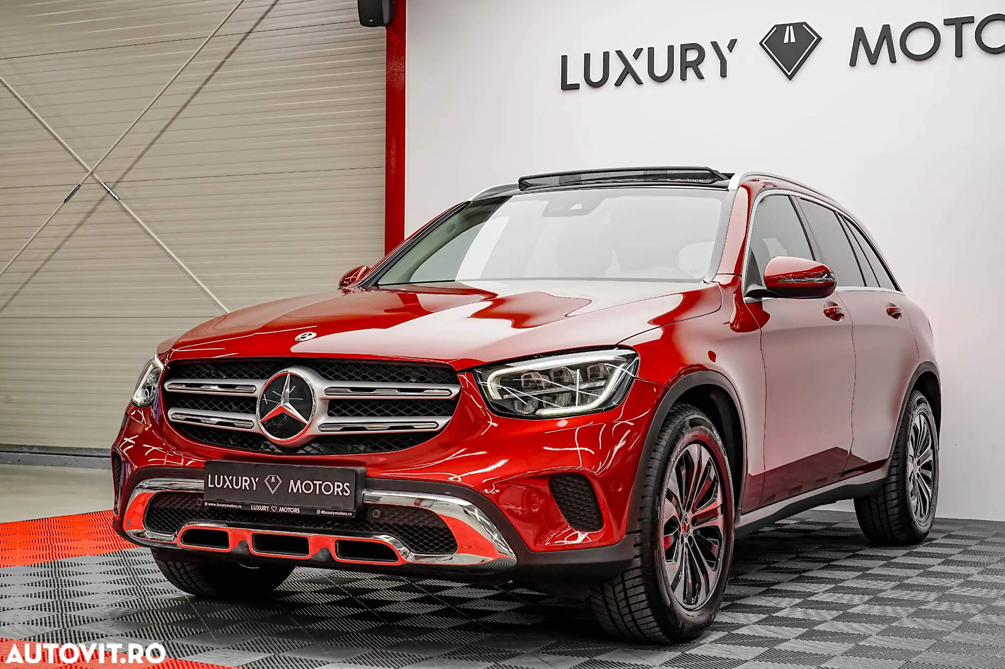 Mercedes-Benz GLC 200 4Matic 9G-TRONIC Exclusive - 9