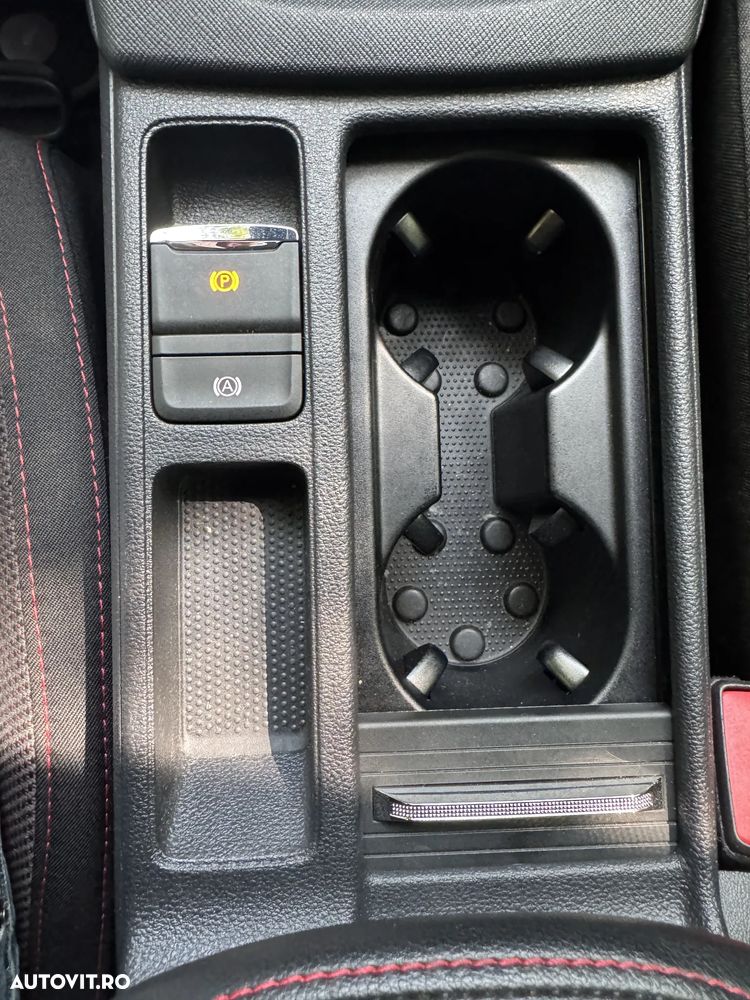 Skoda Octavia 2.0 TSI DSG RS Plus - 10