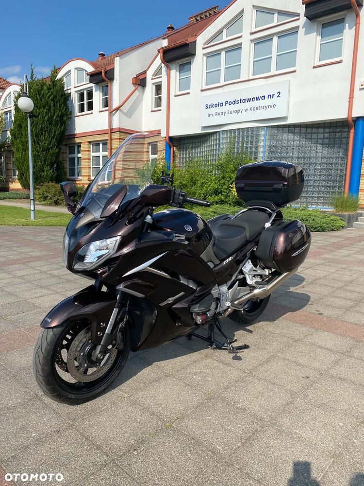 Yamaha FJR - 10