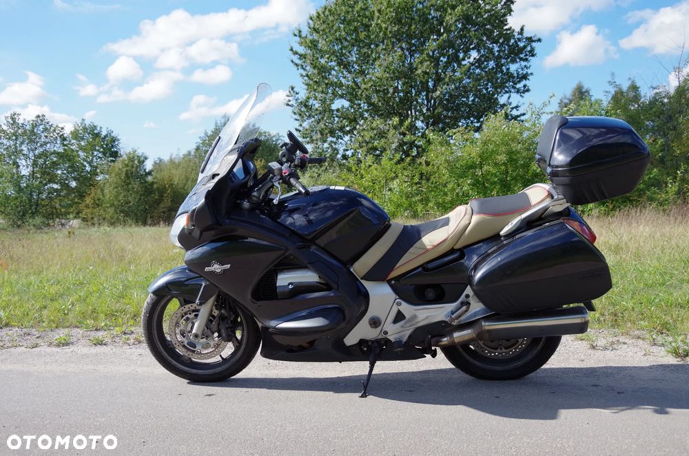 Honda ST - 1