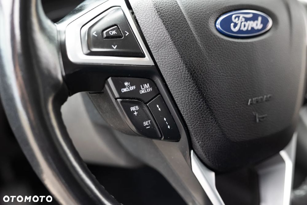 Ford Mondeo 2.0 EcoBlue Titanium - 23